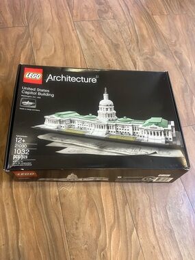 LEGO Architecture 21030 United States Capitol Building Set (1,032 pieces)